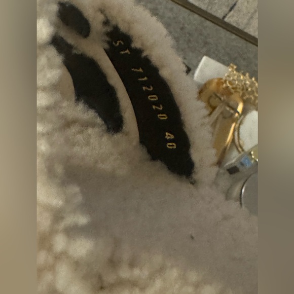 YSL Like New Tribute Shearling Flat Sandal - Picture 8 of 11
